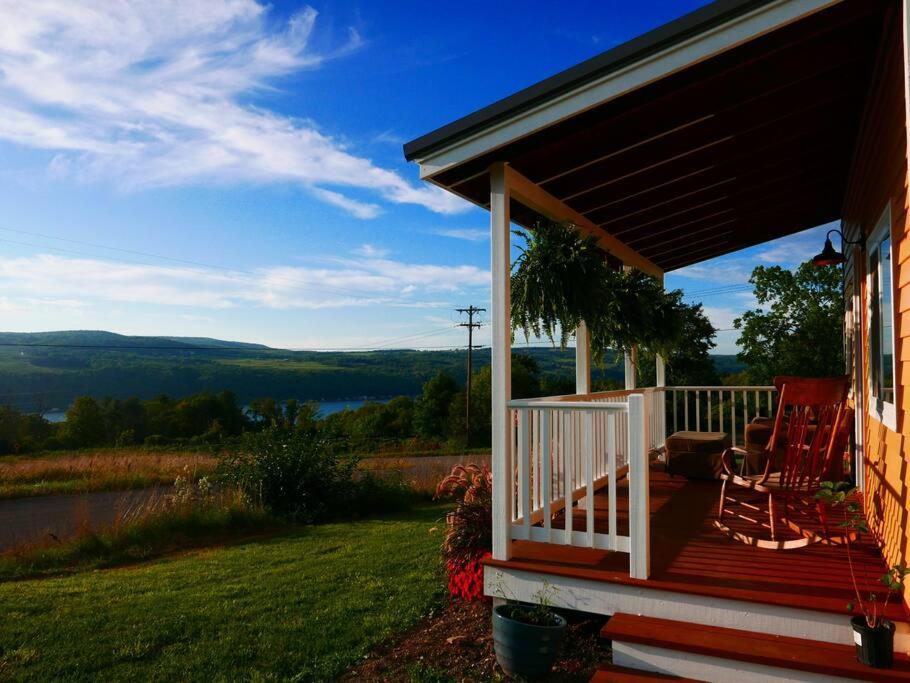 Vineyard Farmhouse With Hot Tub & Lake Views Hammondsport Exterior foto
